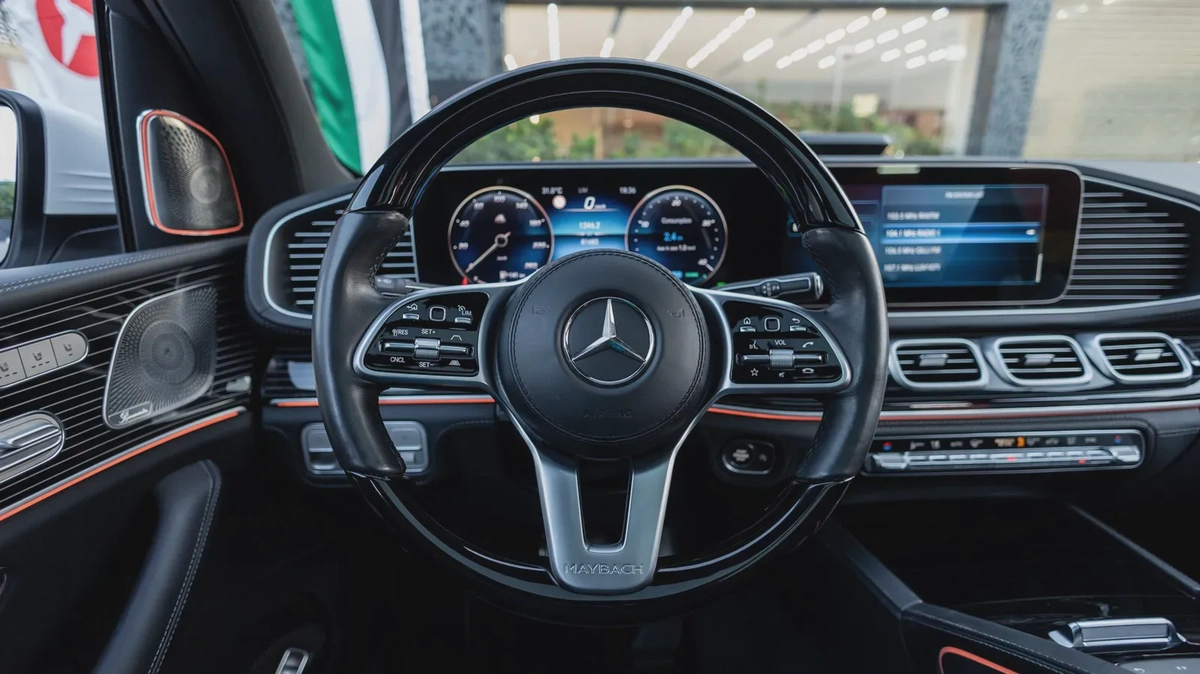 Mercedes-Benz Maybach GLS 600 2022-19-19