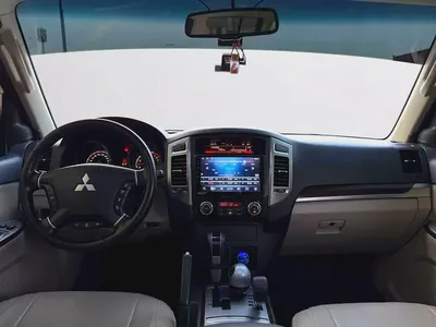 7-SEATER | MITSUBISHI PAJERO GLS | 3.8L V6 4WD | 2019 | GCC SPECS-12