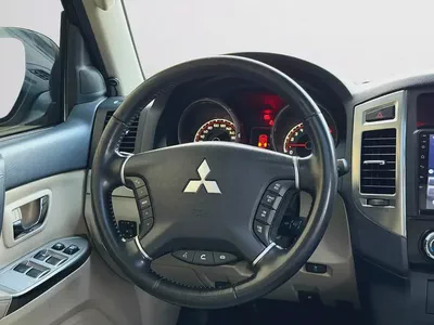 7-SEATER | MITSUBISHI PAJERO GLS | 3.8L V6 4WD | 2019 | GCC SPECS-14