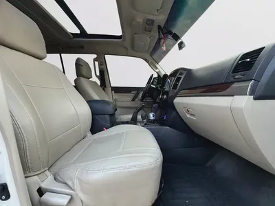 7-SEATER | MITSUBISHI PAJERO GLS | 3.8L V6 4WD | 2019 | GCC SPECS-16