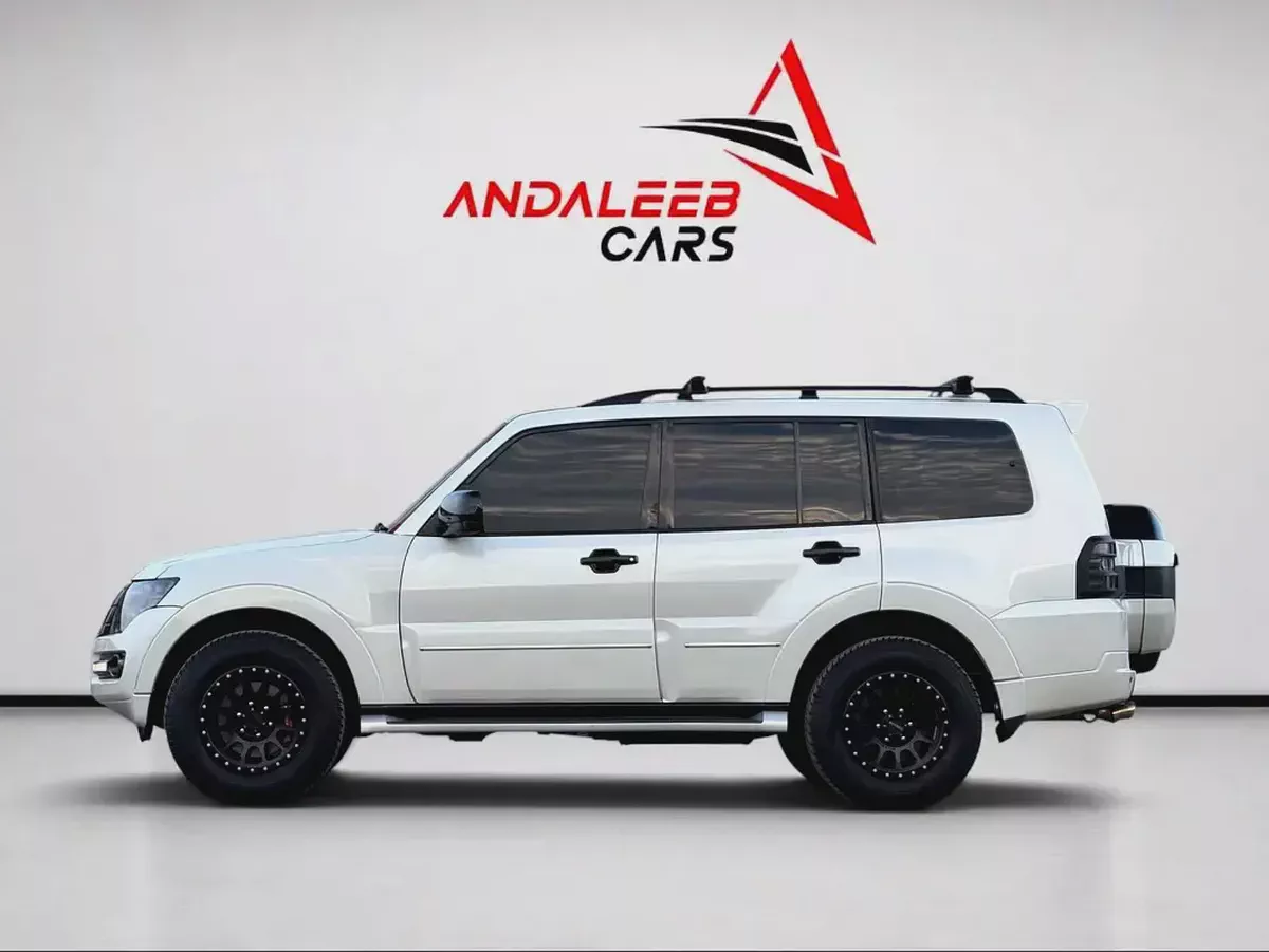 7-SEATER | MITSUBISHI PAJERO GLS | 3.8L V6 4WD | 2019 | GCC SPECS-7-7