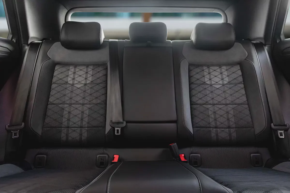 2,155 P.M |  T-Roc R-LINE | 0% Downpayment | EXTENDED WARRANTY | FULL OPTION!-11-11