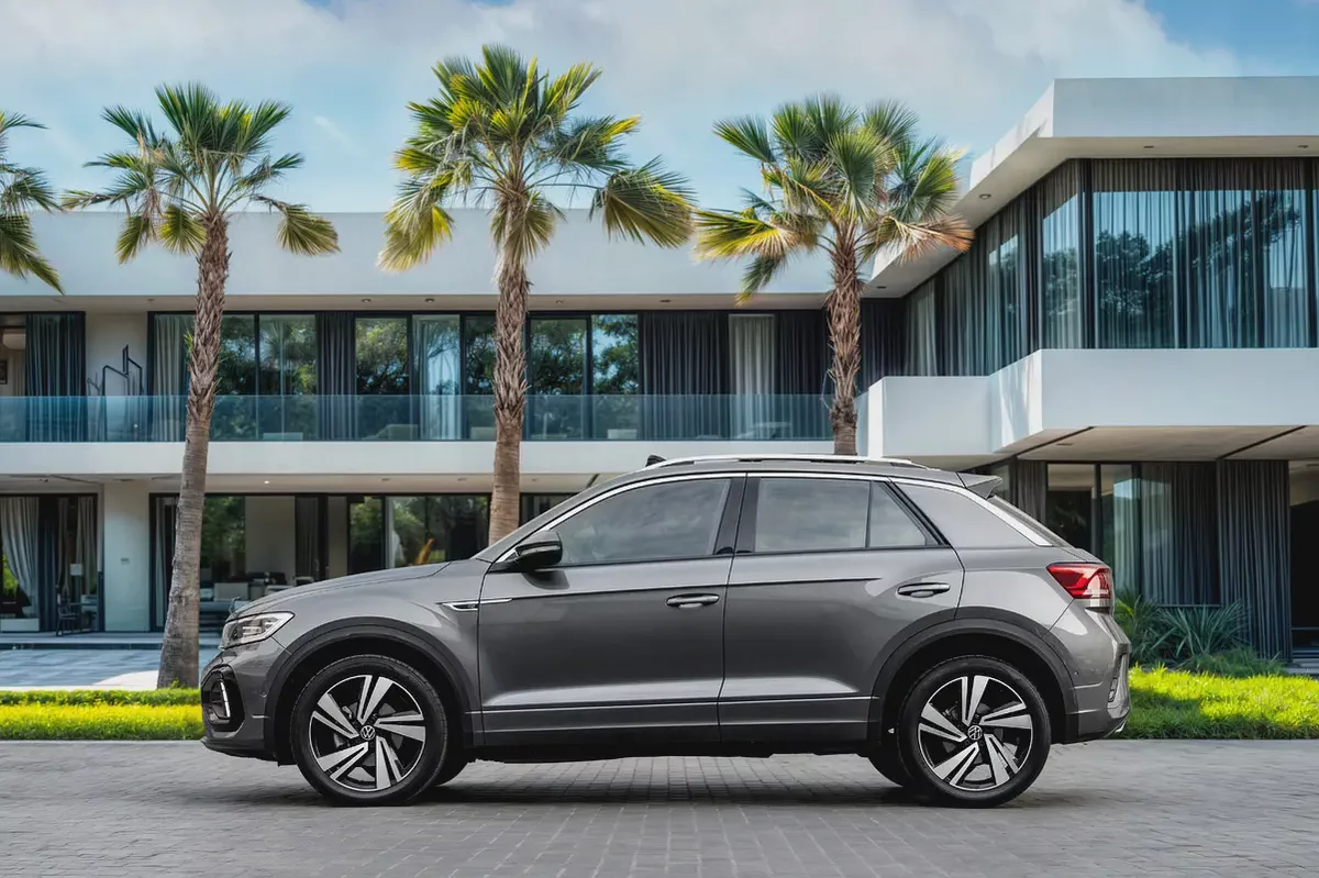 2,155 P.M |  T-Roc R-LINE | 0% Downpayment | EXTENDED WARRANTY | FULL OPTION!-1-1