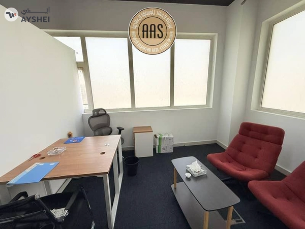 SPECIOUS OFFICE FOR RENT|INLUSIVE ALL UTILITIES BILL|NEARBY BUS STOP|IN DIP-1
