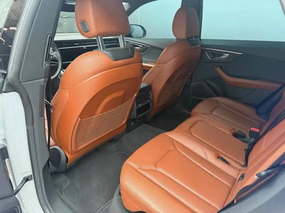 2022 Audi Q8 S line | GCC Specs | | AWD | Luxury SUV-10