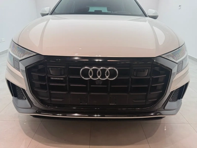 2022 Audi Q8 S line | GCC Specs | | AWD | Luxury SUV-14