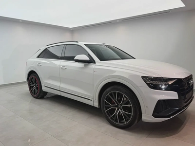 2022 Audi Q8 S line | GCC Specs | | AWD | Luxury SUV-2