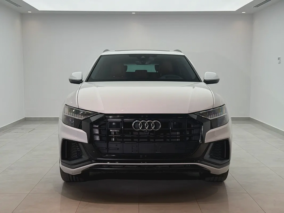 2022 Audi Q8 S line | GCC Specs | | AWD | Luxury SUV