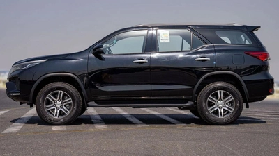 Toyota Fortuner GX2 2.7L 4WD-8