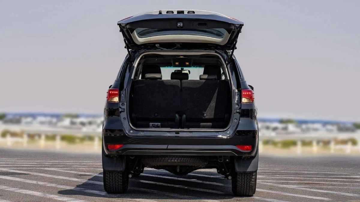 Toyota Fortuner GX2 2.7L 4WD-10-10