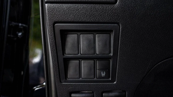 Toyota Fortuner GX2 2.7L 4WD