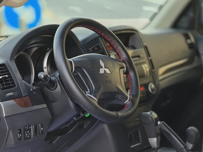 Mitsubishi Pajero 2014 GCC Specs-17