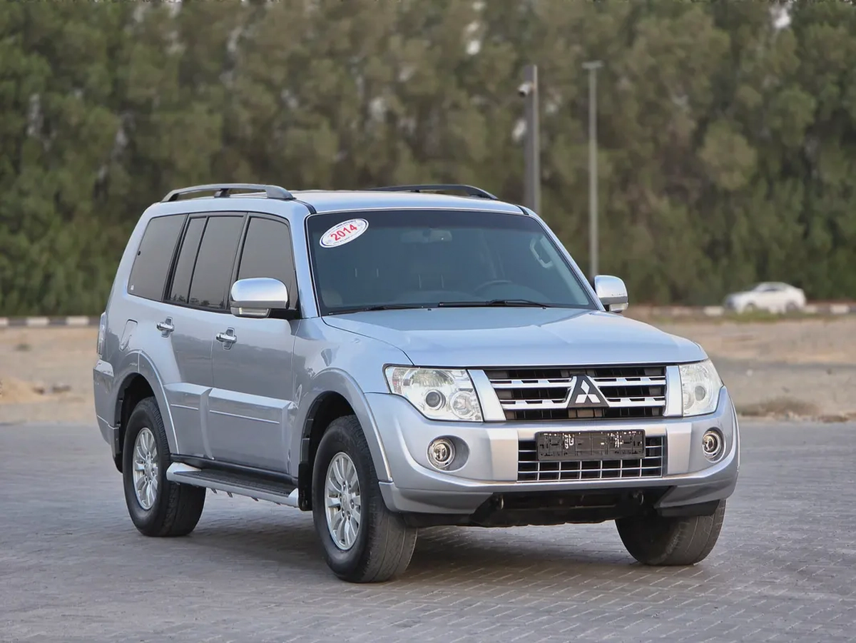 Mitsubishi Pajero 2014 GCC Specs-1-1