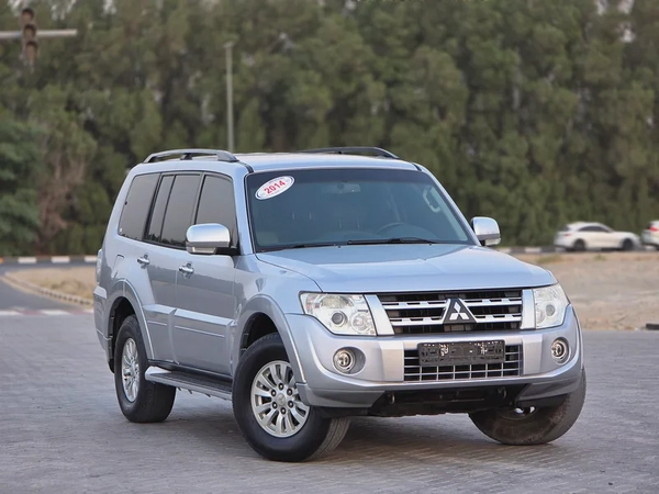 Mitsubishi Pajero 2014 GCC Specs