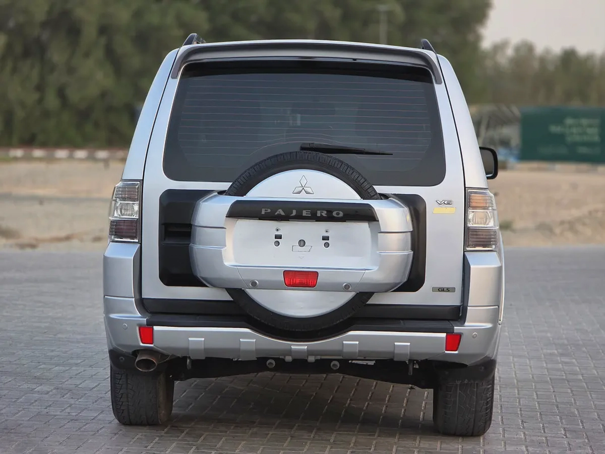 Mitsubishi Pajero 2014 GCC Specs-4-4