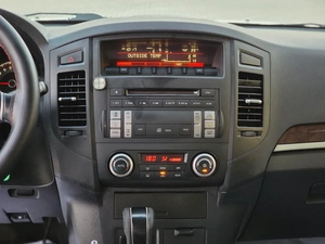 Mitsubishi Pajero 2014 GCC Specs