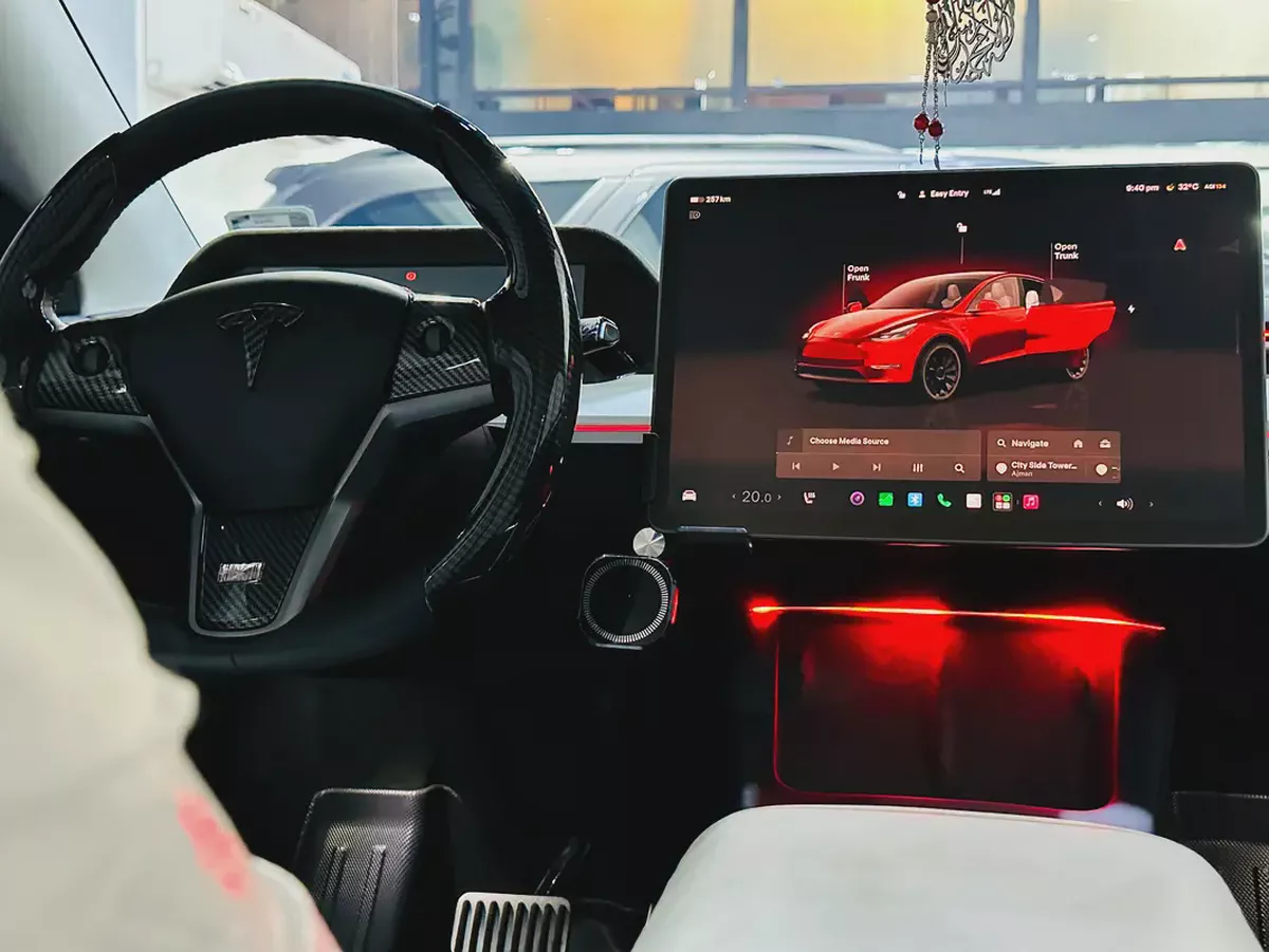 TESLA MODEL Y 2023 LONG RANGE WITH EXTRA ACCESSORIES GCC MAP INSTALL-11-11