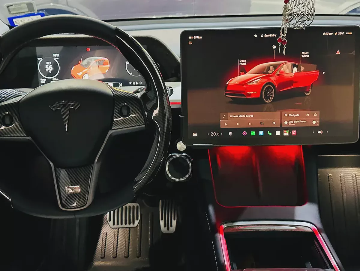 TESLA MODEL Y 2023 LONG RANGE WITH EXTRA ACCESSORIES GCC MAP INSTALL-12-12