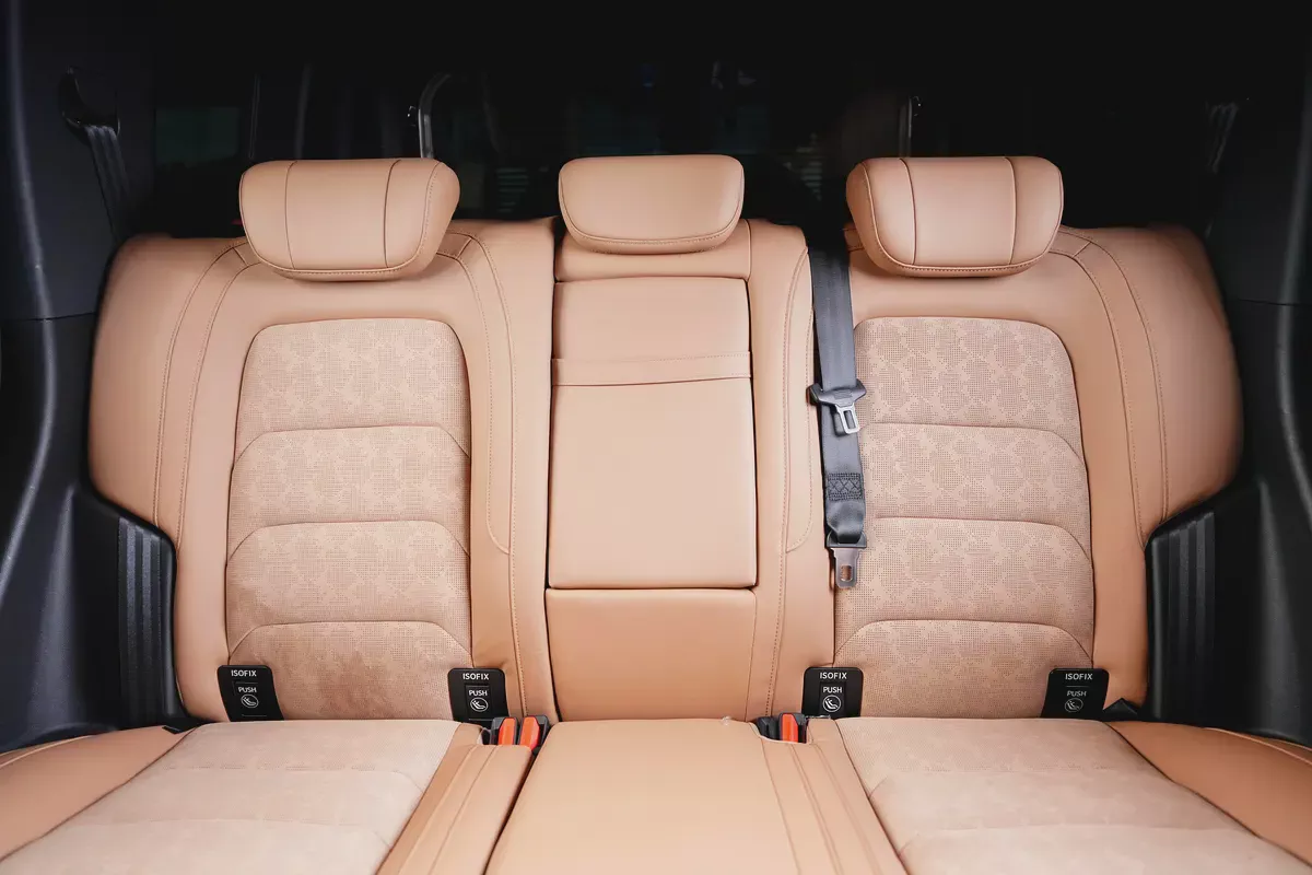 Jetour T2-XWD-Luxury plus-Full Options-low Mileage-GCC-warranty till 2035-service package till 2028-19-19