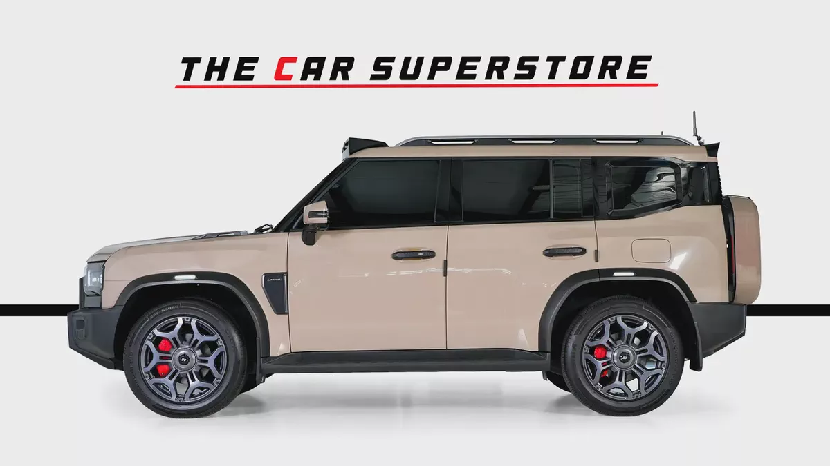 Jetour T2-XWD-Luxury plus-Full Options-low Mileage-GCC-warranty till 2035-service package till 2028-4-4