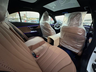 Mercedes Benz E200-9