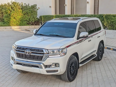 TOYOTA LAND CRUISER 2008 FACELIFTED 2021 VXR GCC IN EXCELLENT CONDITION-1