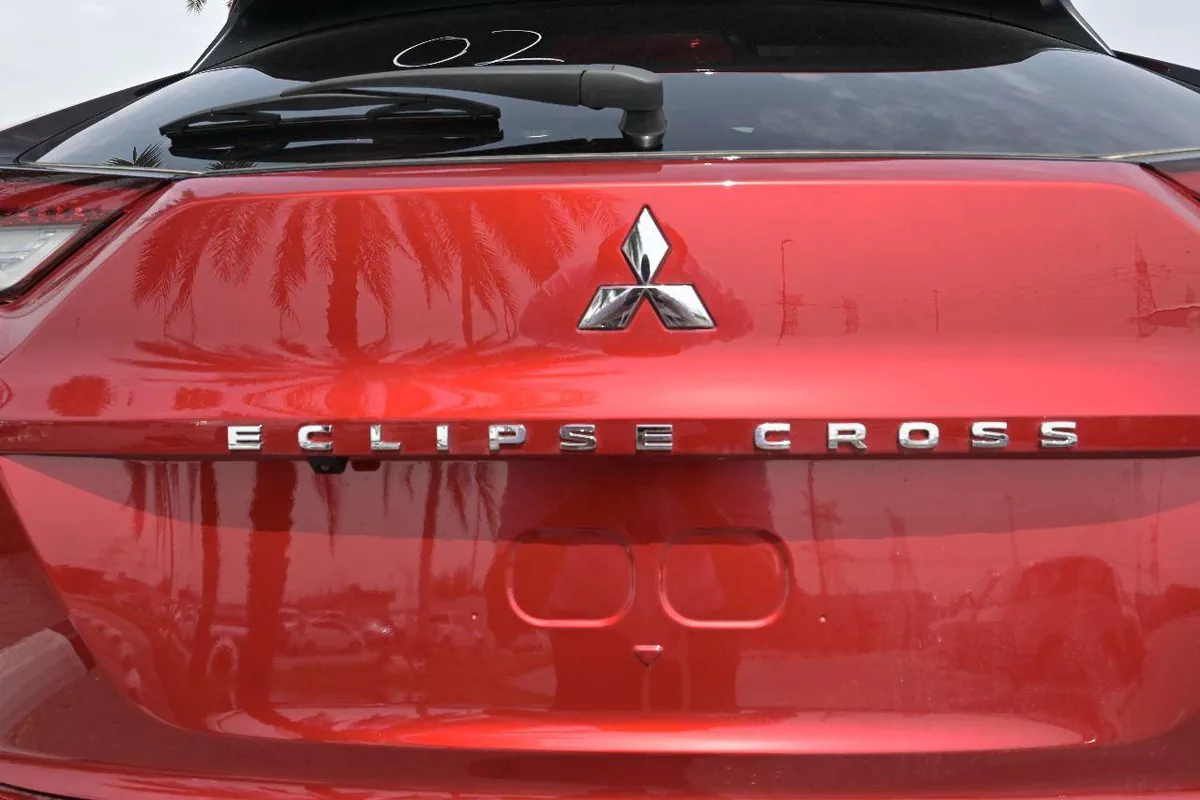 2026 Mitsubishi Eclipse Cross – Red SUV with Black Interior-2-2
