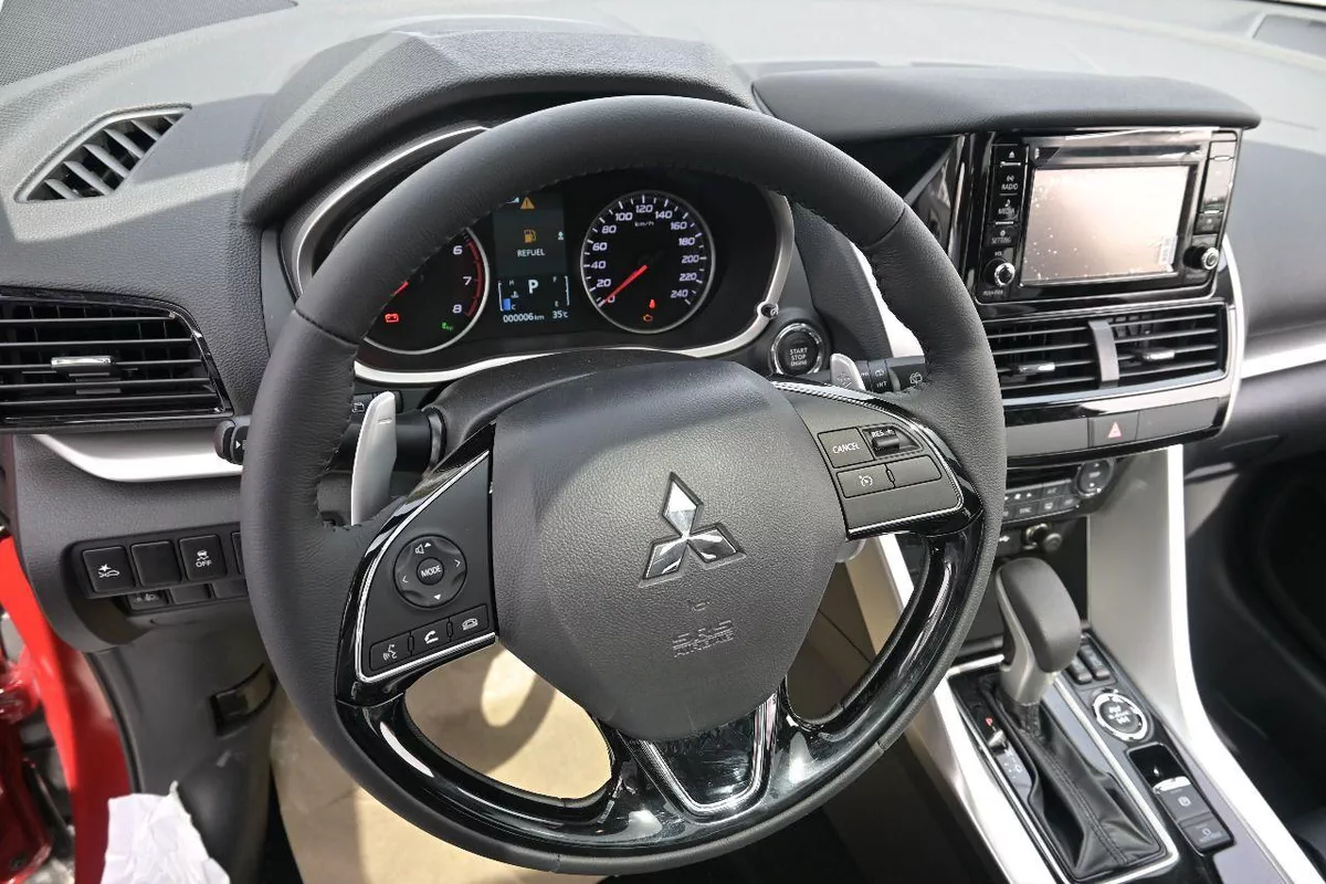 2026 Mitsubishi Eclipse Cross – Red SUV with Black Interior-1-1