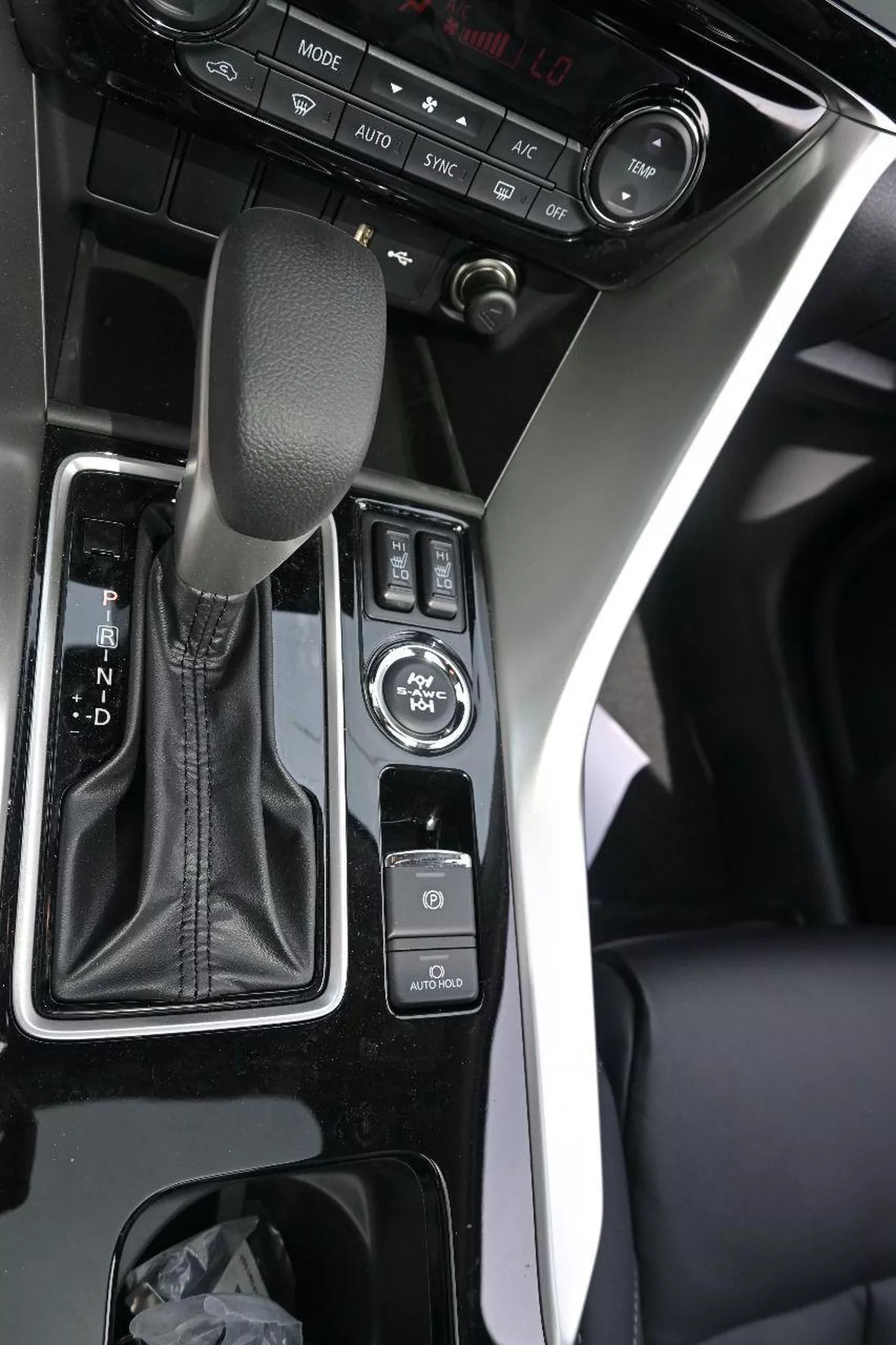 2026 Mitsubishi Eclipse Cross – Red SUV with Black Interior-5-5