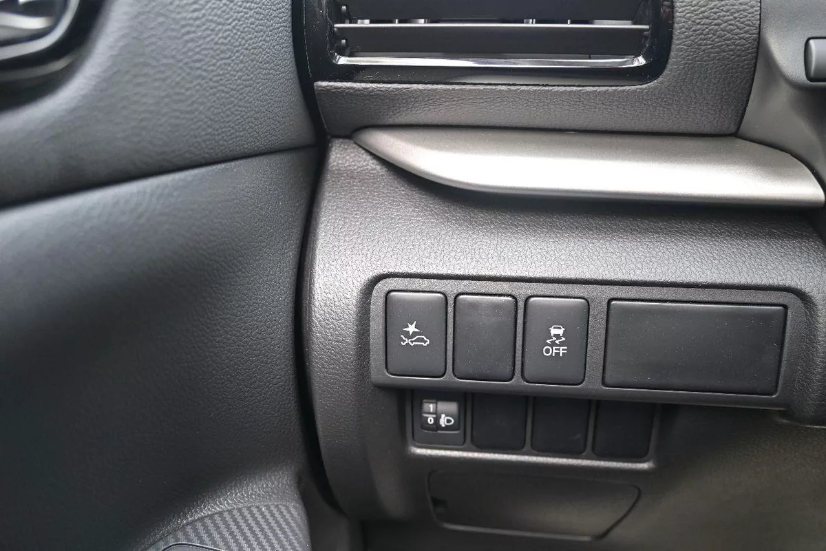 2026 Mitsubishi Eclipse Cross – Red SUV with Black Interior-13-13