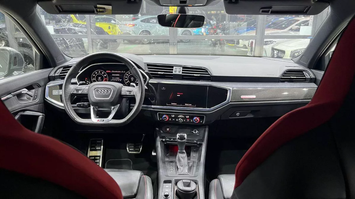 Audi RSQ3 STANDARD-14-0