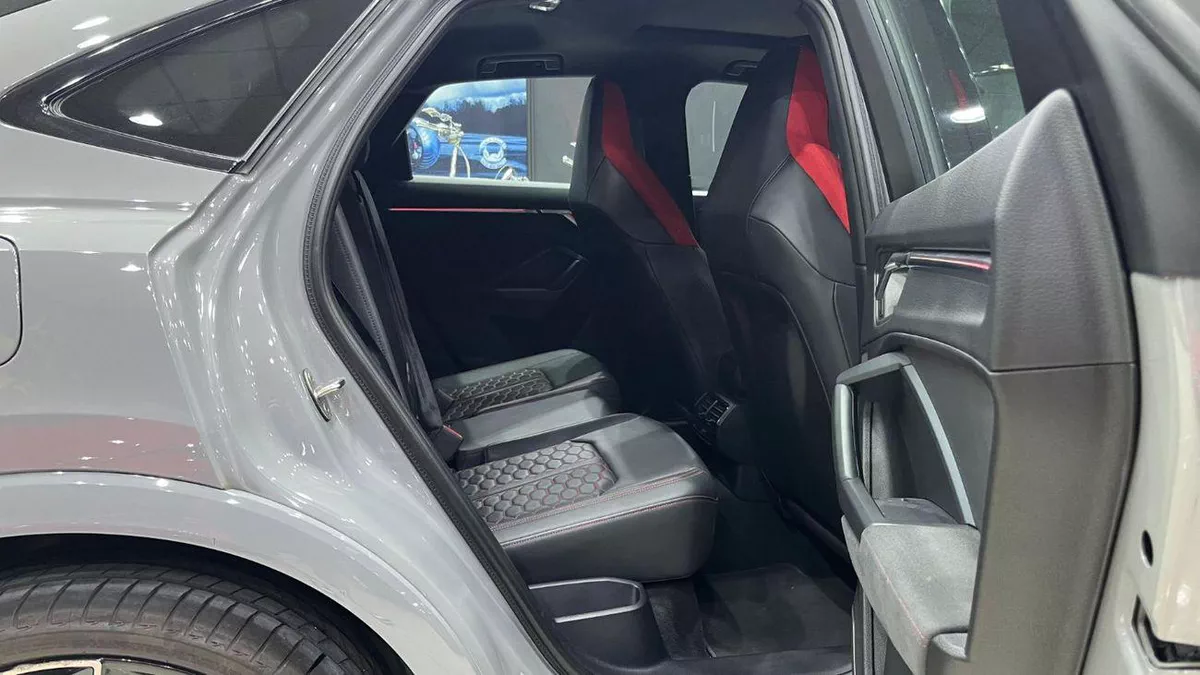 Audi RSQ3 STANDARD-18-0
