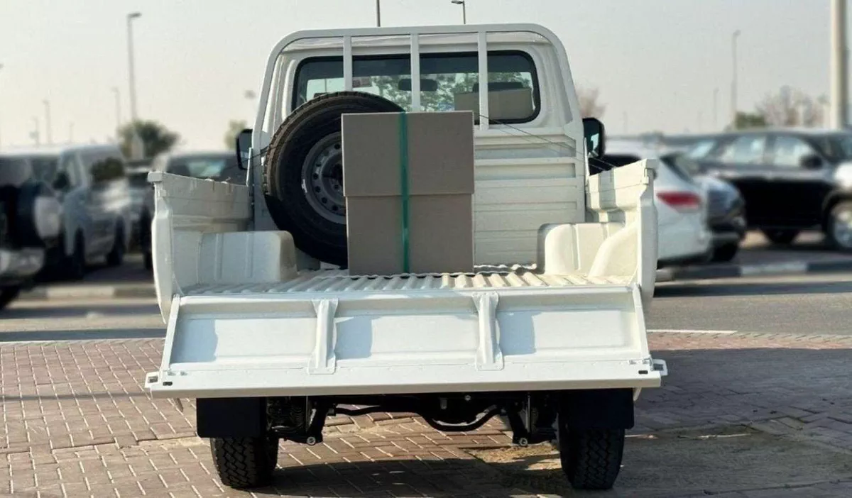 Toyota Land Cruiser Pick Up Toyota Land Cruiser Pick up LC79 SC 4.2L Diesel MY2025 V6 0KM-6-0