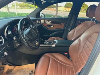 Mercedes-Benz GLC 300 4MATIC 2019 - American Specs - GCC Resale-11