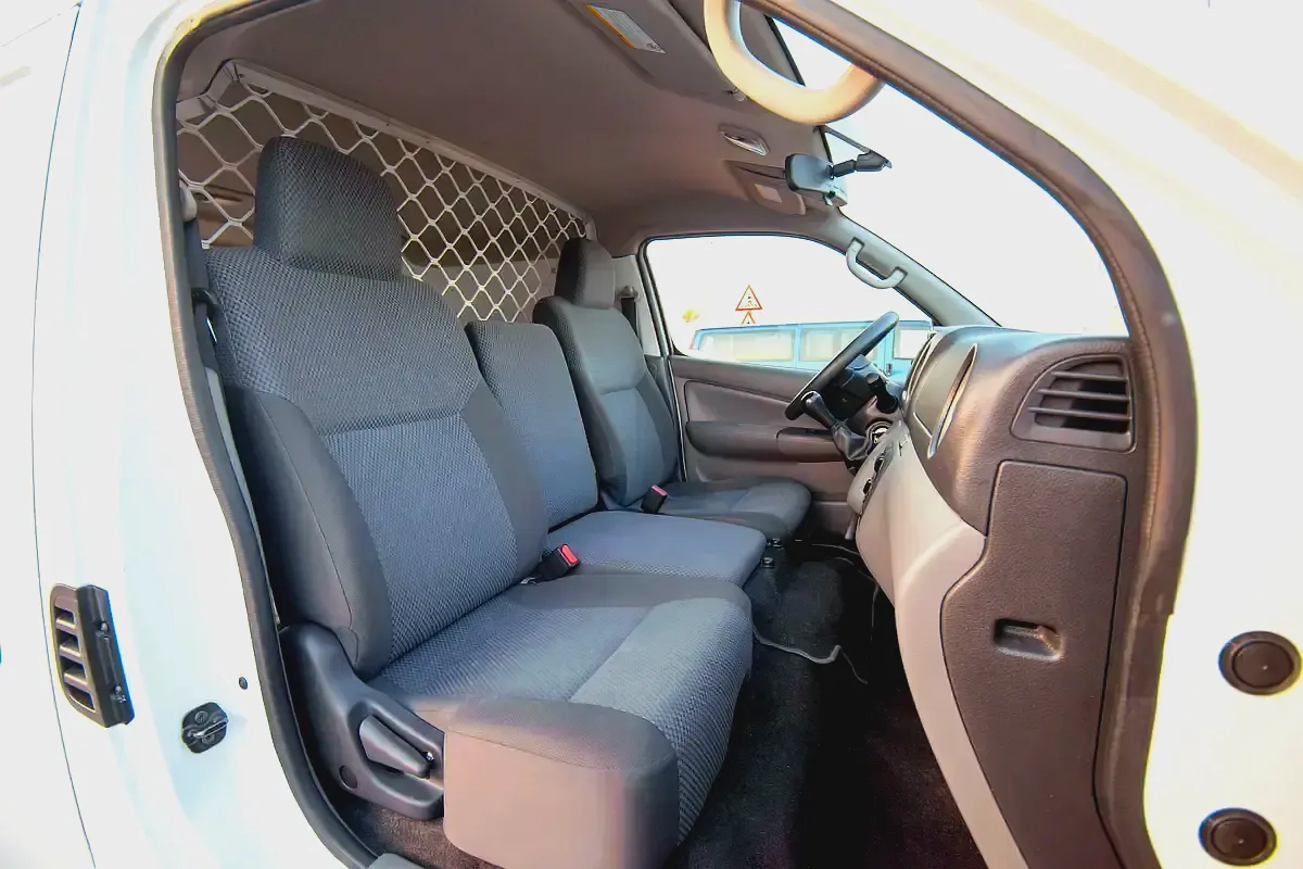Urvan | Manual | Standard Roof Delivery Van | GCC Specs | Ref#N34808-8-8