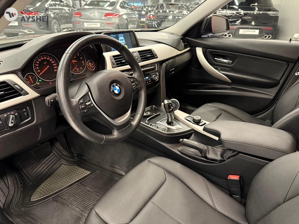 BMW 3 Series 318 2017