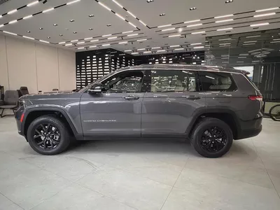 !! 2023 !! Jeep | Grand Cherokee L | Limited | GCC Spec | Under Dealers Warranty | Just 51000 Driven-4