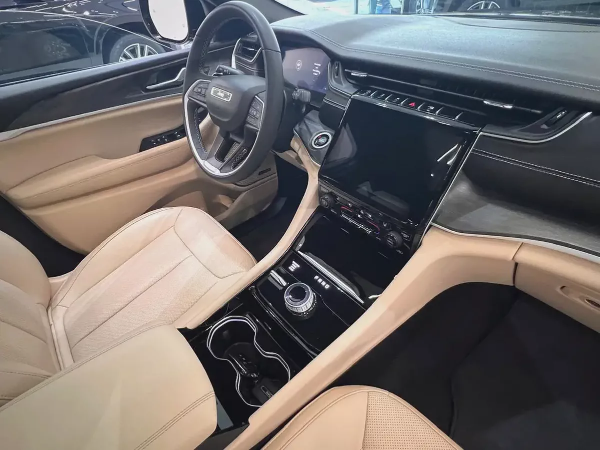!! 2023 !! Jeep | Grand Cherokee L | Limited | GCC Spec | Under Dealers Warranty | Just 51000 Driven-11-11