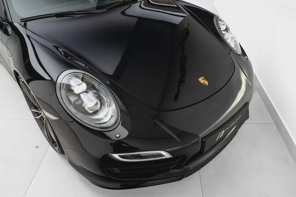 2015 PORSCHE 911 TURBO