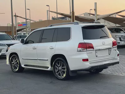 لكزس LX570 ابيضLexus LX 570 Sport 2015 | GCC Specs | Pristine Condition-3