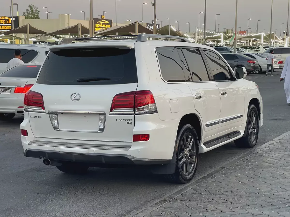 لكزس LX570 ابيضLexus LX 570 Sport 2015 | GCC Specs | Pristine Condition-5-5