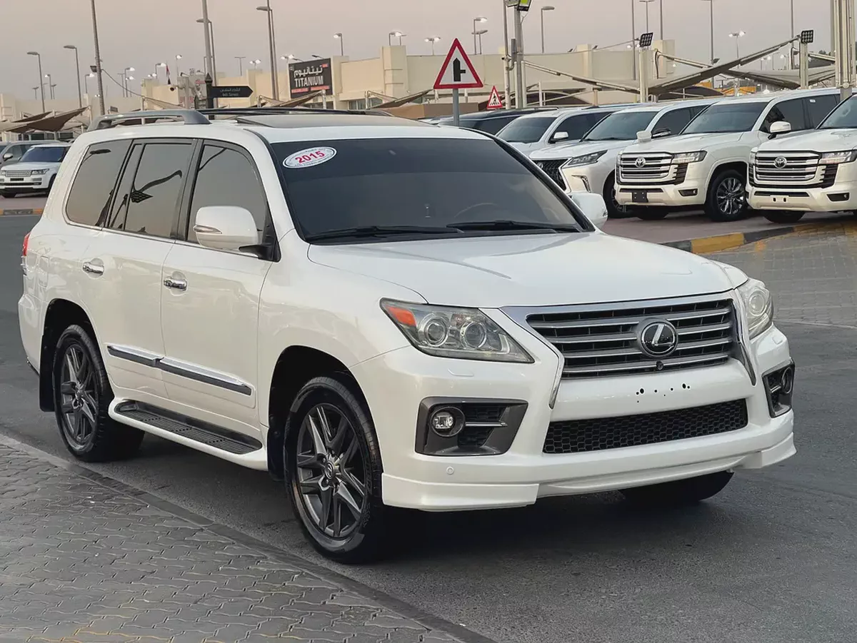 لكزس LX570 ابيضLexus LX 570 Sport 2015 | GCC Specs | Pristine Condition-7-7