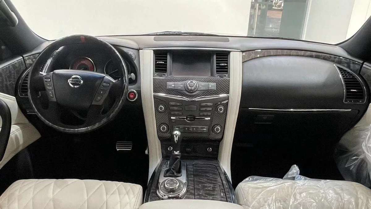 Nissan Patrol NISMO 5.6L -8CYL 428HP ORIGINAL EXCELLENT CONDITION-6-0