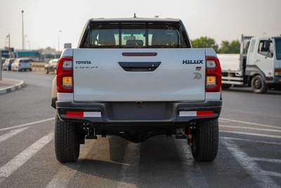 TOYOTA HILUX GR SPORT 4.0 GCC 2024 MODEL-16