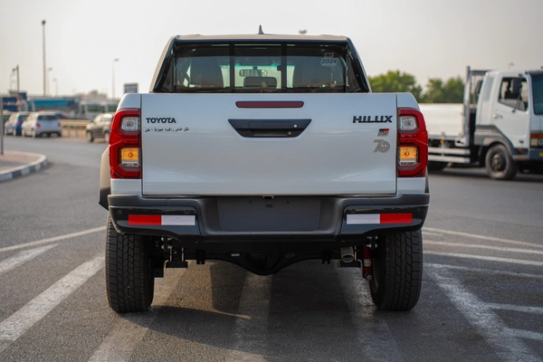 TOYOTA HILUX GR SPORT 4.0 GCC 2024 MODEL
