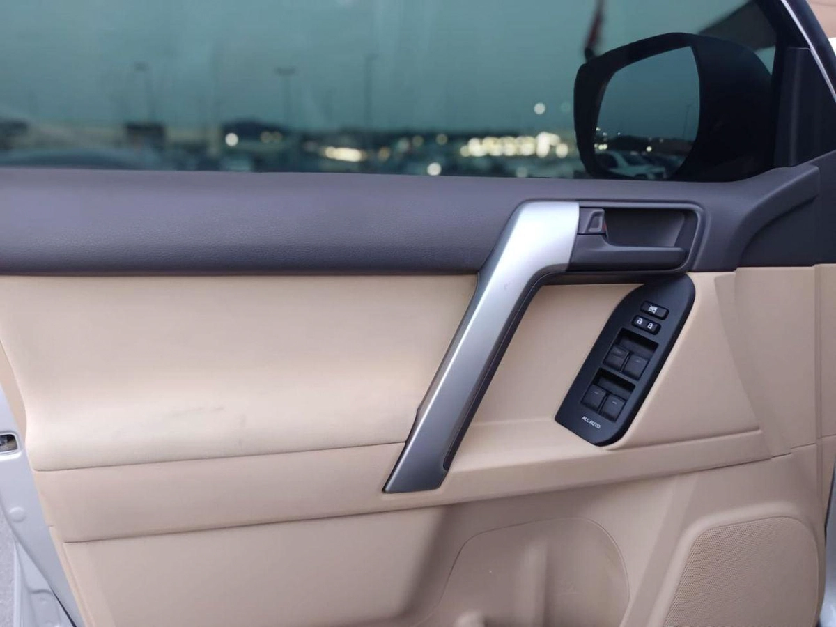 Toyota Prado GXR Toyota prado GXR 4.0L 4WD best price... 2016-11-0