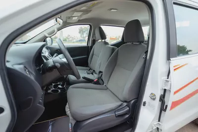 Navara | Double Cabin SE 4X2 | Manual | GCC Specs | Ref#N78437-7