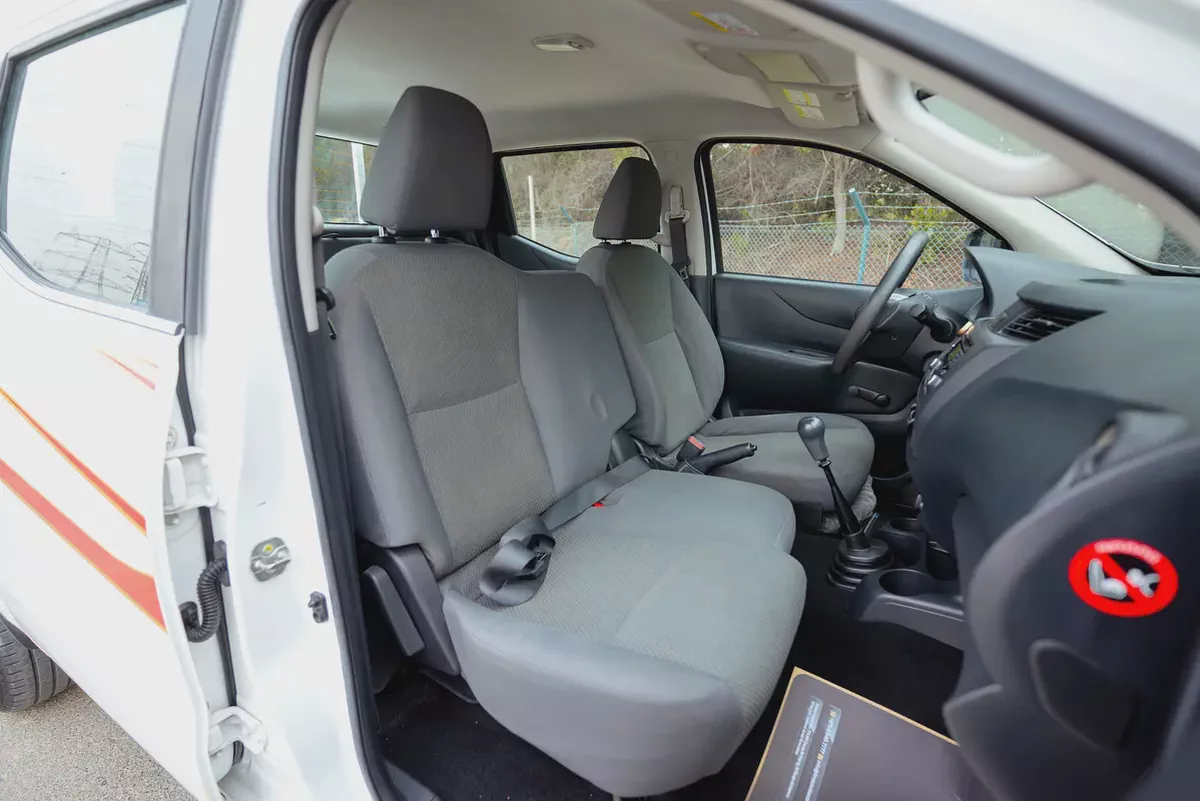 Navara | Double Cabin SE 4X2 | Manual | GCC Specs | Ref#N78437-8-8