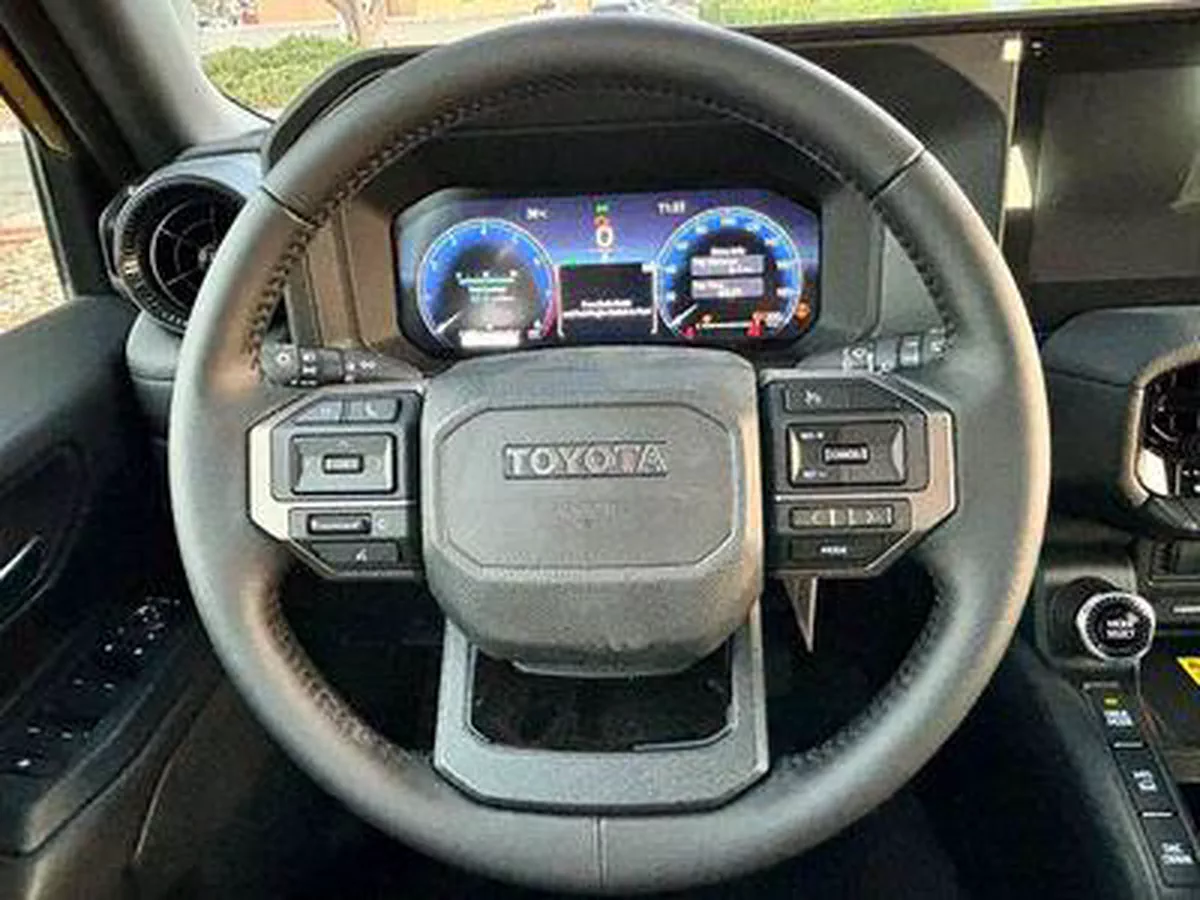 Toyota Prado VXR TXL3 -2.4 Turbo without radar with cooling seats GCC Specs-12-12