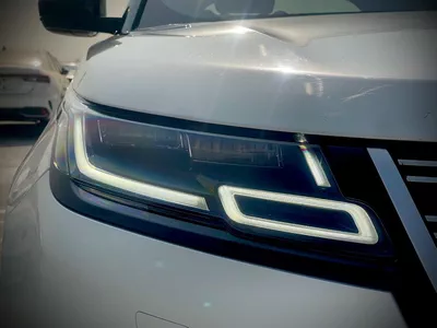 Land Rover Range Rover Velar R-DYNAMIC SE P250 4 cylinder-17
